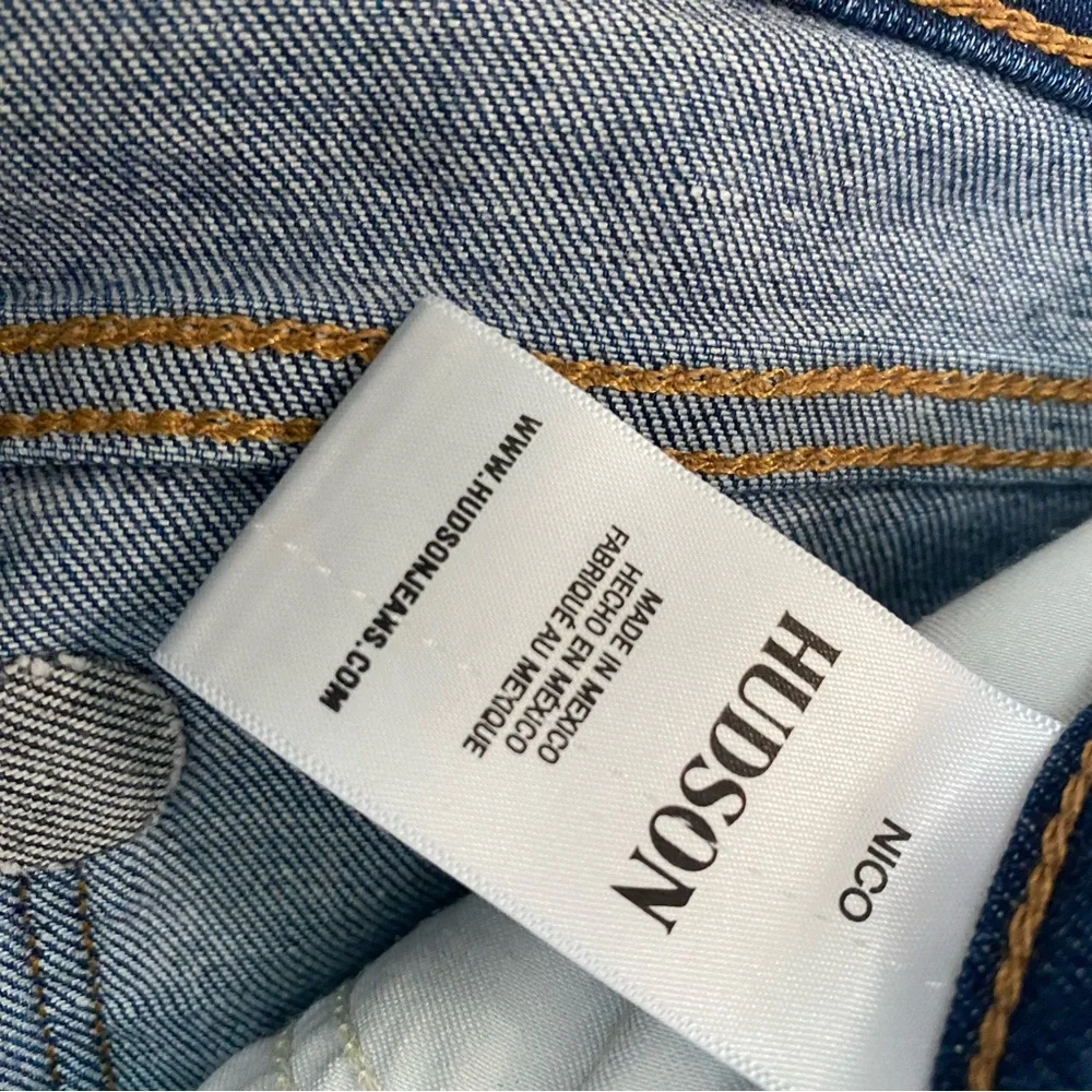 Hudson (27) Nico Mid Rise Medium Wash Denim - Picture 7 of 10